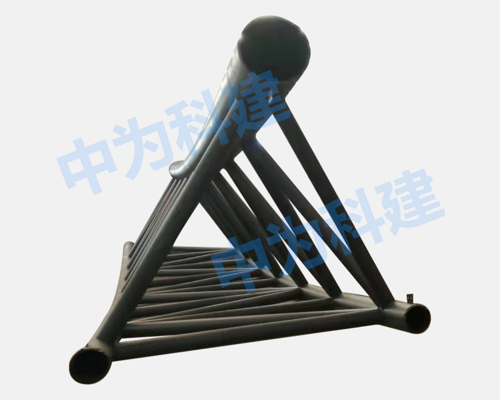 Triangular steel pipe truss